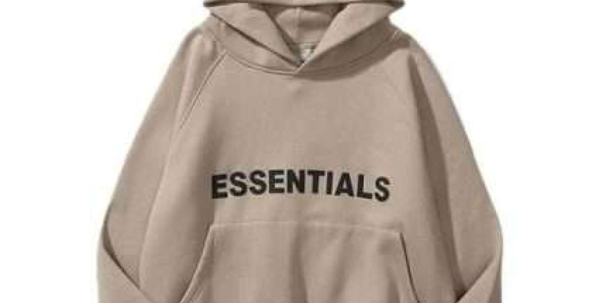 Essentials Hoodie – Casual Layering for a Streetwear Edge