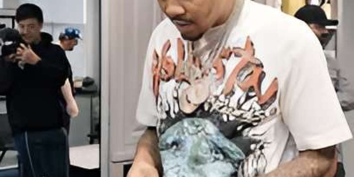 Beyond the Flames: The Rise of Hellstar Clothing in Modern Streetwear