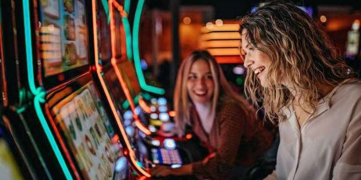 Syair Macau di Era Digital: Keseruan dan Risiko yang Perlu Diketahui