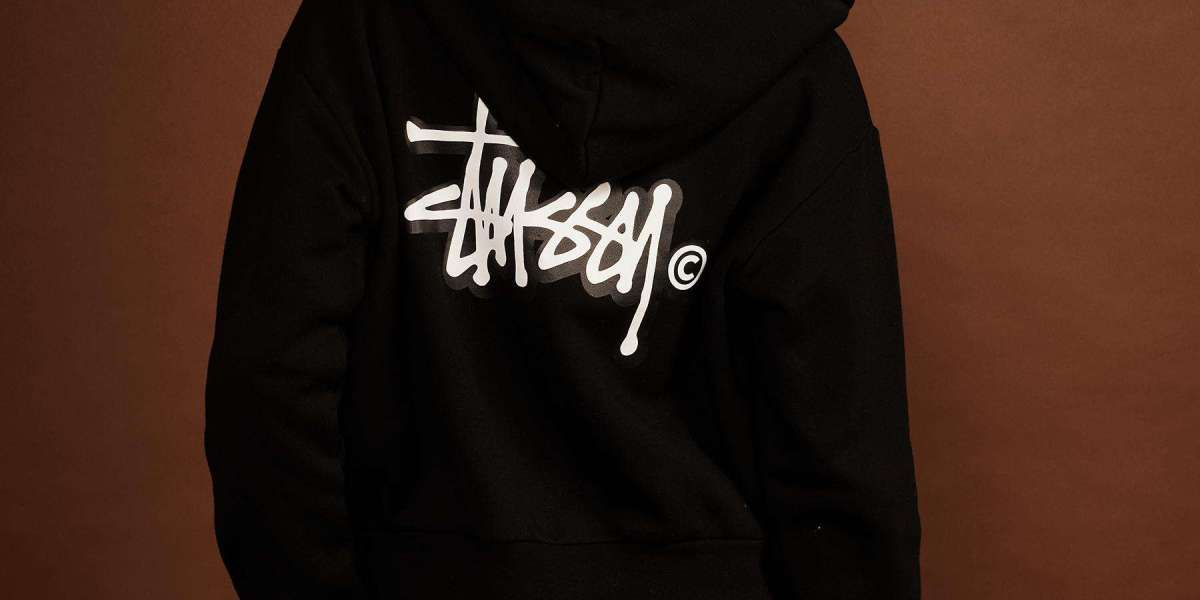 My First Stüssy Hoodie Experience – Was It Worth It?