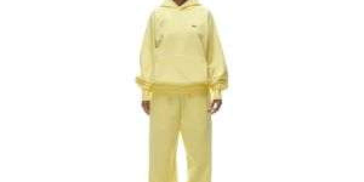 Tailored for the Streets: The Unmatched Quality of 6PM Tracksuits