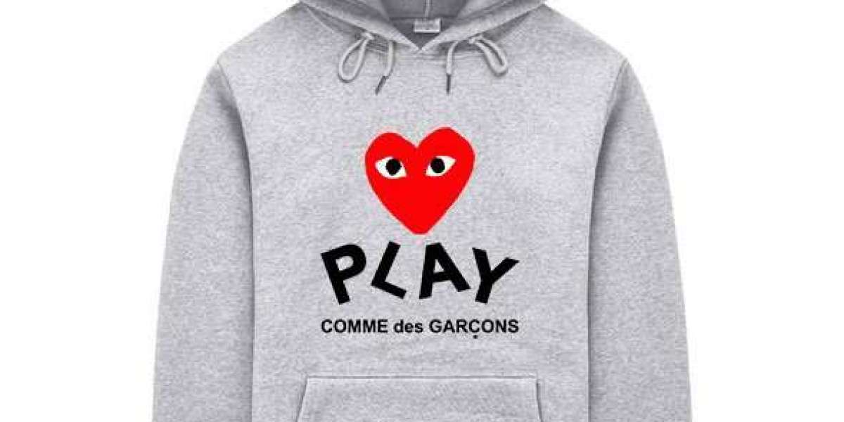 The Evolution of Comme des Garçons: From Avant-Garde to Mainstream