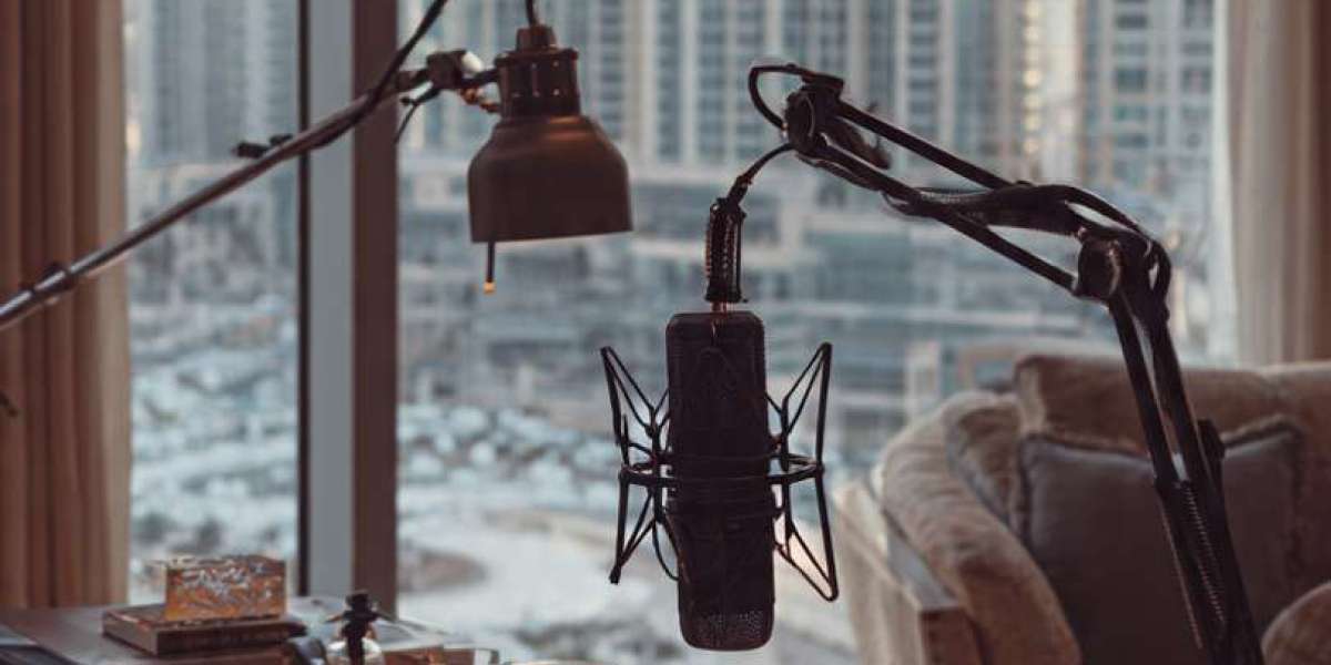 All-in-One Podcast Bundle Rental Dubai for Professional Creators