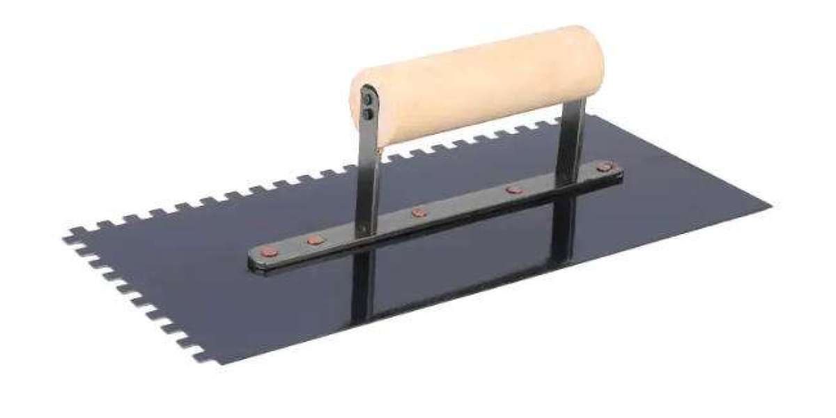 The Professional’s Criteria for Selecting the Perfect Plaster Trowel