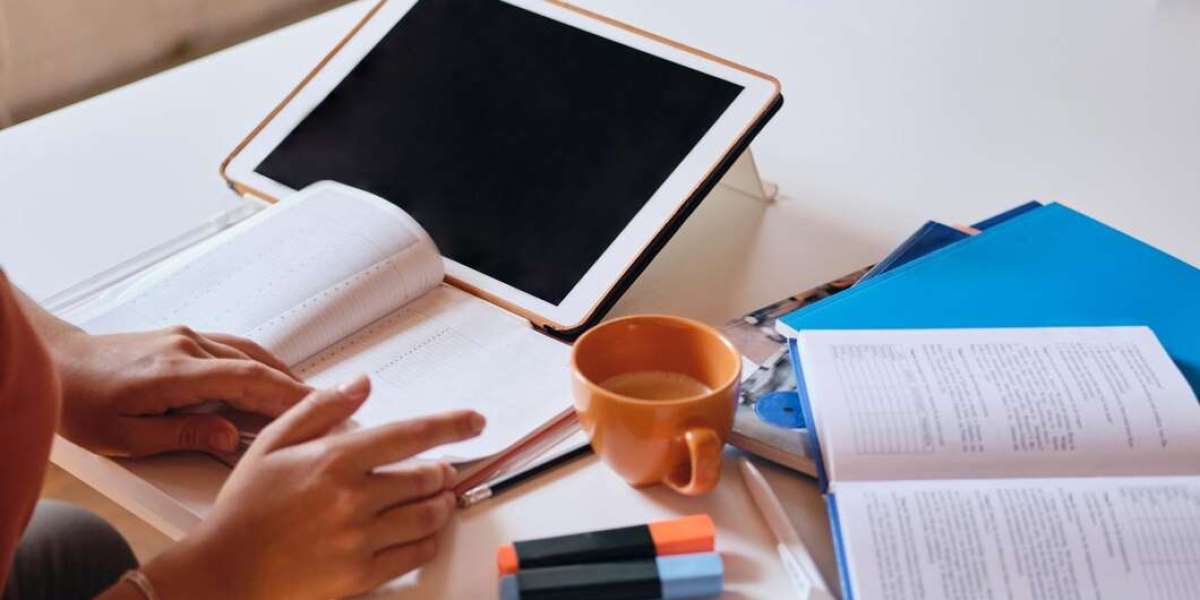 Why You Should Hire a Shopify Virtual Assistant to Scale Your eCommerce Store