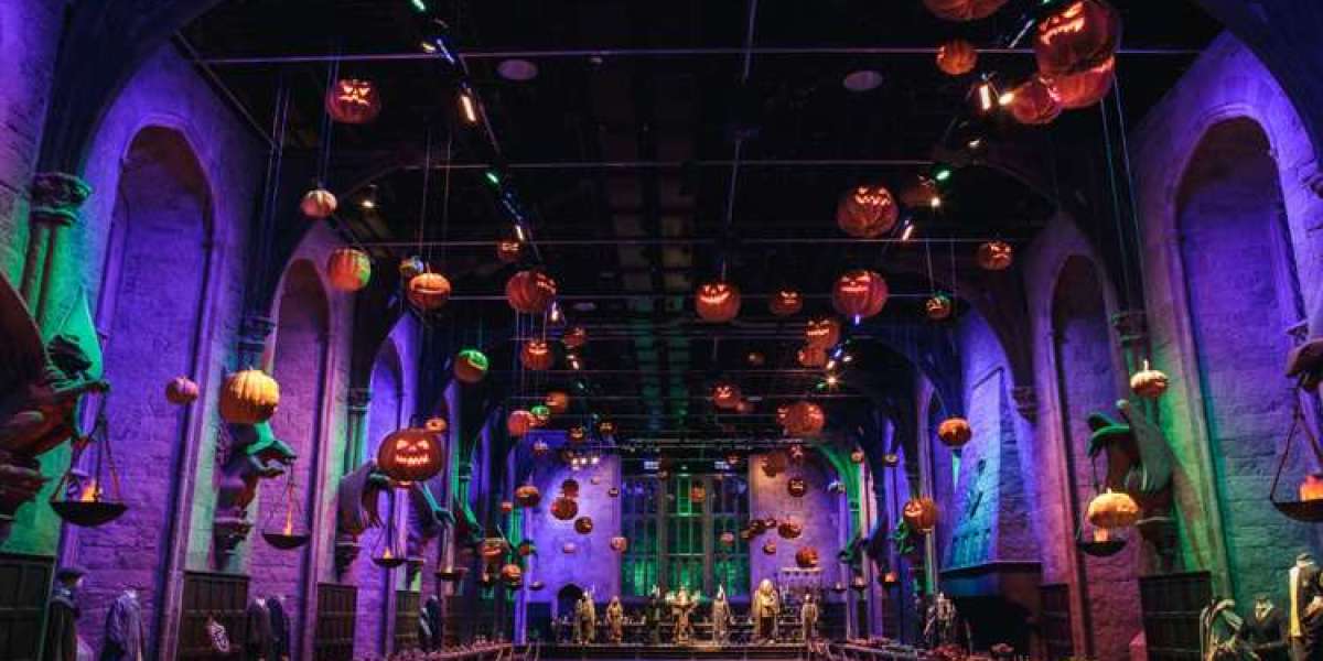 Warner Bros. Studio Tour London: Autumn Magic & Pumpkins