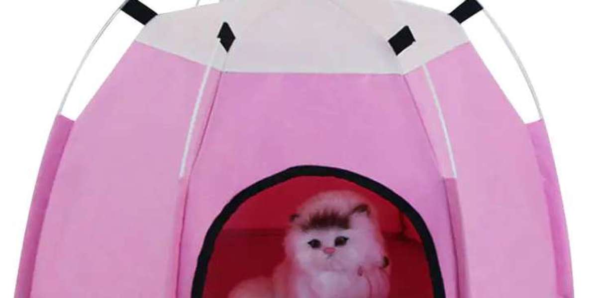 Lightweight Pet Enclosure for Home and Travel Use