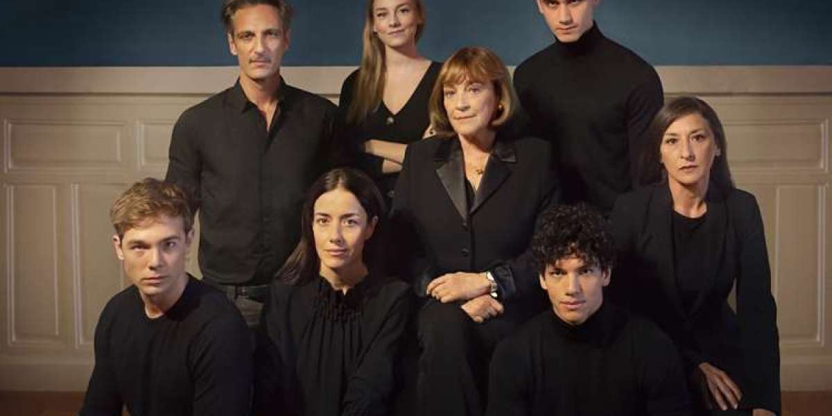 Spanish Miniseries: A 1950s Homecoming Drama