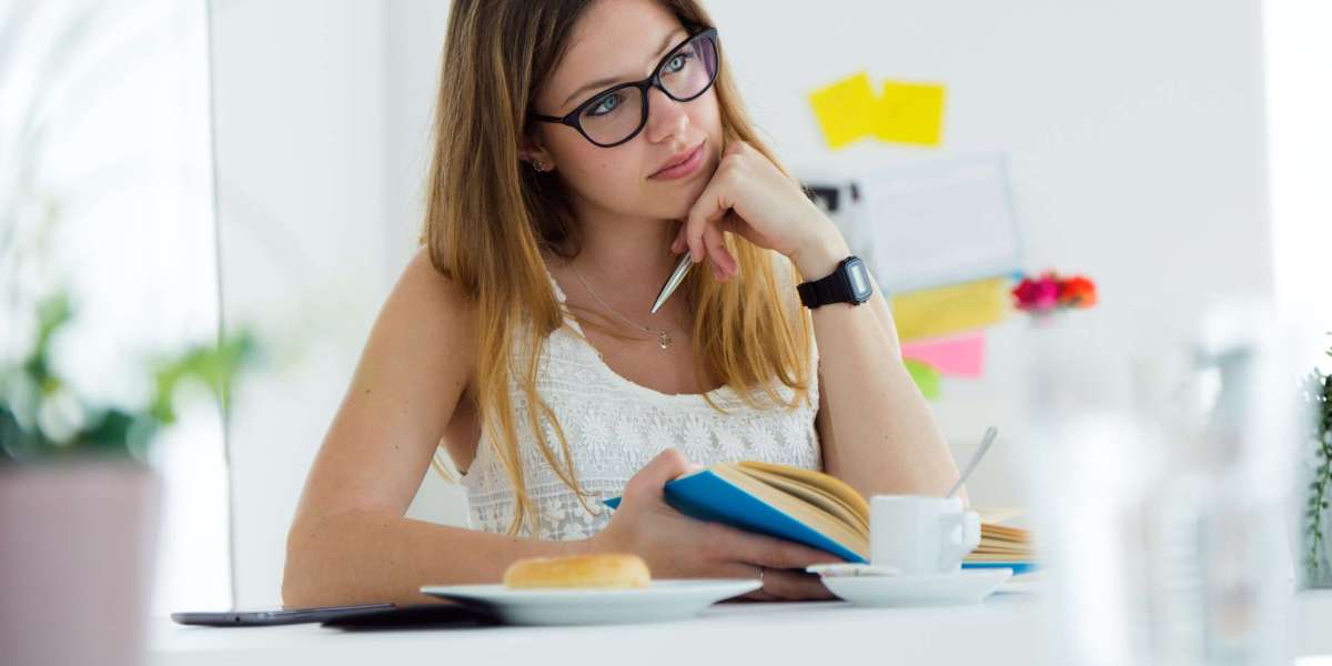 What Benefits Do Students Get from Expert Finance Dissertation Help Services?