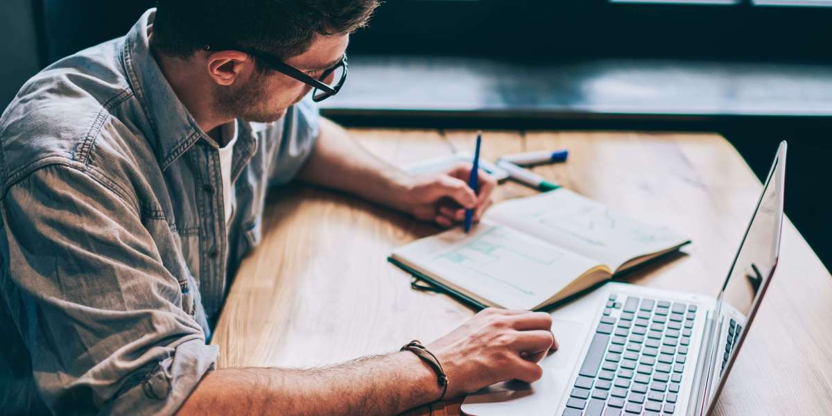 British Essay Writer – Professional Academic Writing Help in the UK