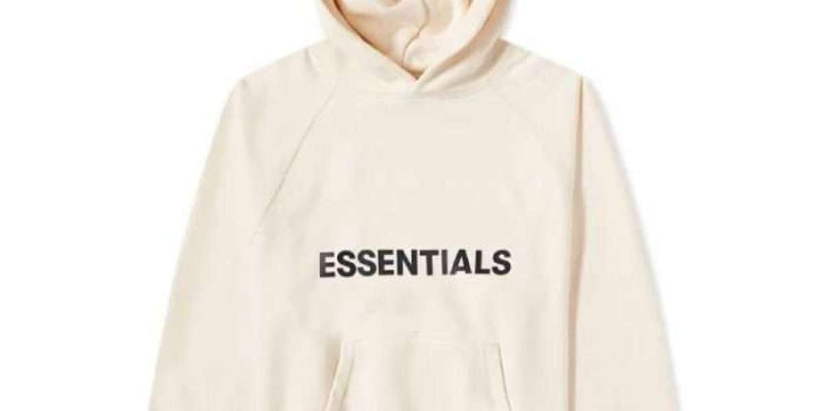Essentials Hoodie: The Perfect Blend of Comfort, Fashion, and Modern Streetwear