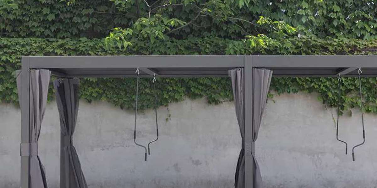 Why Are Hotels Investing More in Flexible Outdoor Spaces?