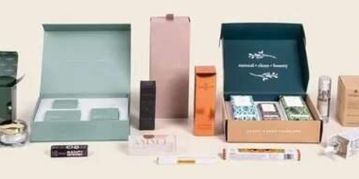 25 Creative Ways Custom Cosmetic Boxes Boost Beauty Brand Sales