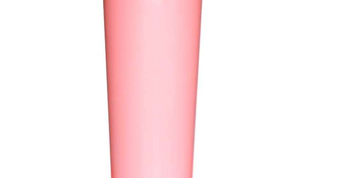 Why a Plain Tumbler with Straw Works Better Than Bottles