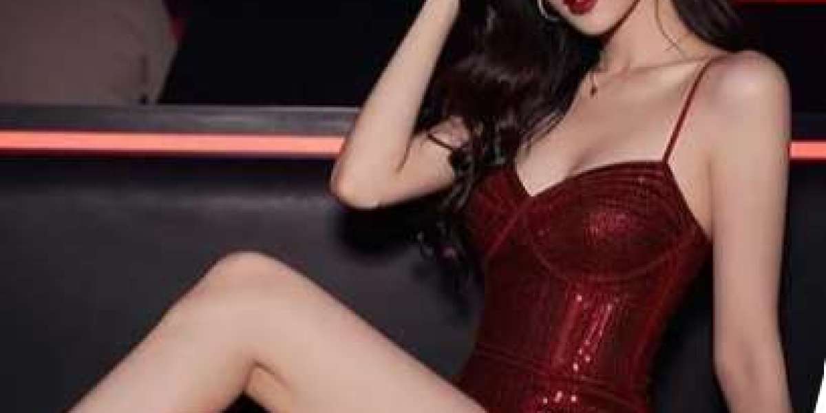 Delhi Escort Service: Elevate Your Experience with Elegance and Discretion