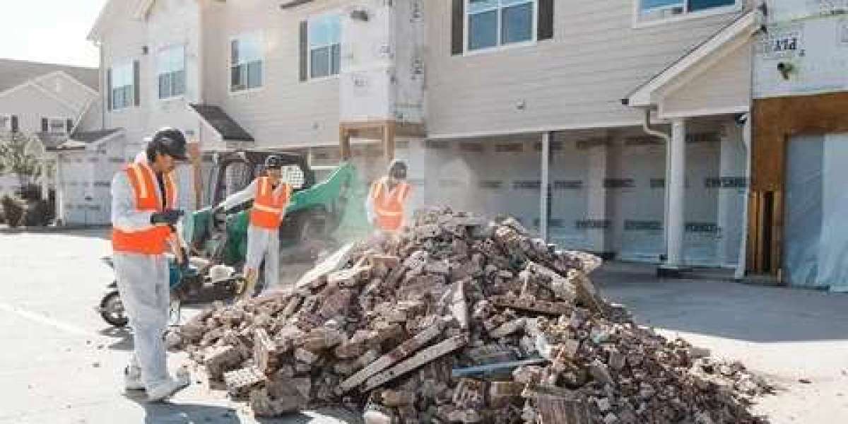 Can Landscaping Debris Removal Services Kansas City Handle Large Jobs?