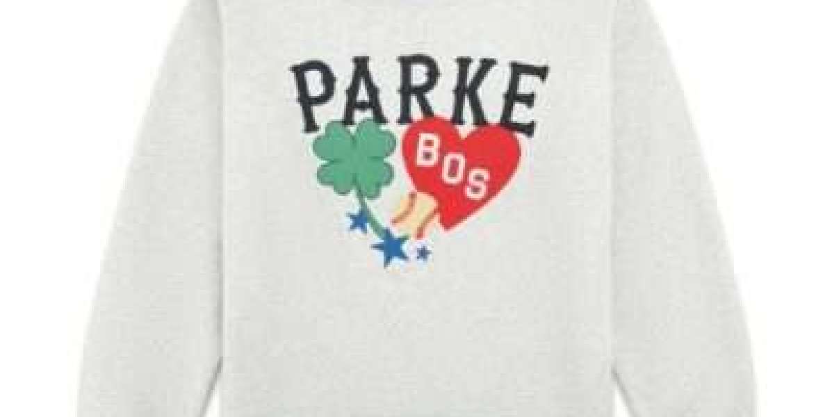 Parke Boston Sweatshirt: A Perfect Blend of Comfort and Classic Style