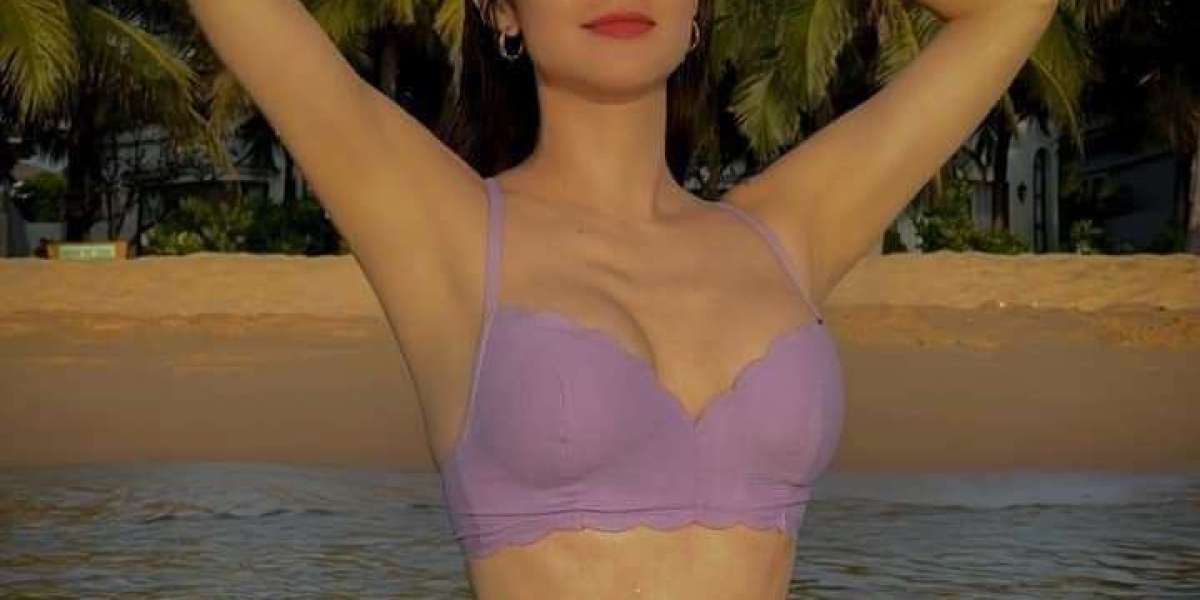With Lucknow escorts come and score a naughty jackpot!