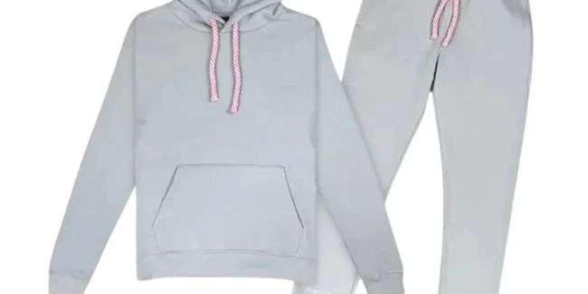 Syna World Tracksuit The Perfect Blend of Style, Comfort, and Streetwear Fashion