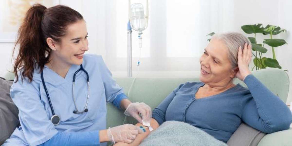 Doctors at Home in Dubai: When to Choose Home Healthcare Services