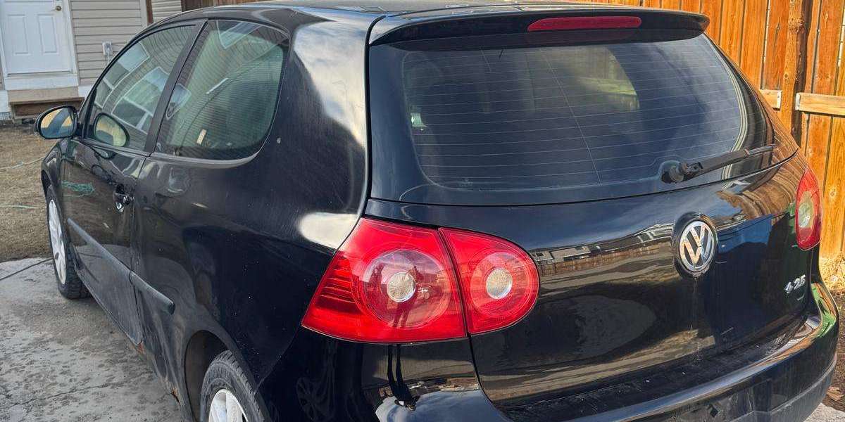 How Junk Car Removal Helps Free Up Valuable Property Space