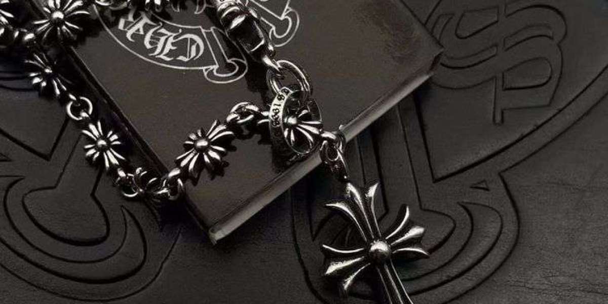 Chrome Hearts Clothing Style Guide: Street Luxury With Bold Identity