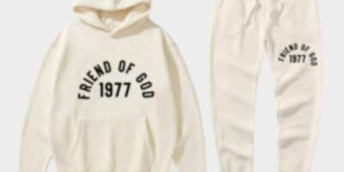 Essentials Tracksuit Resale — Which Sizes Sell Fastest in 2026