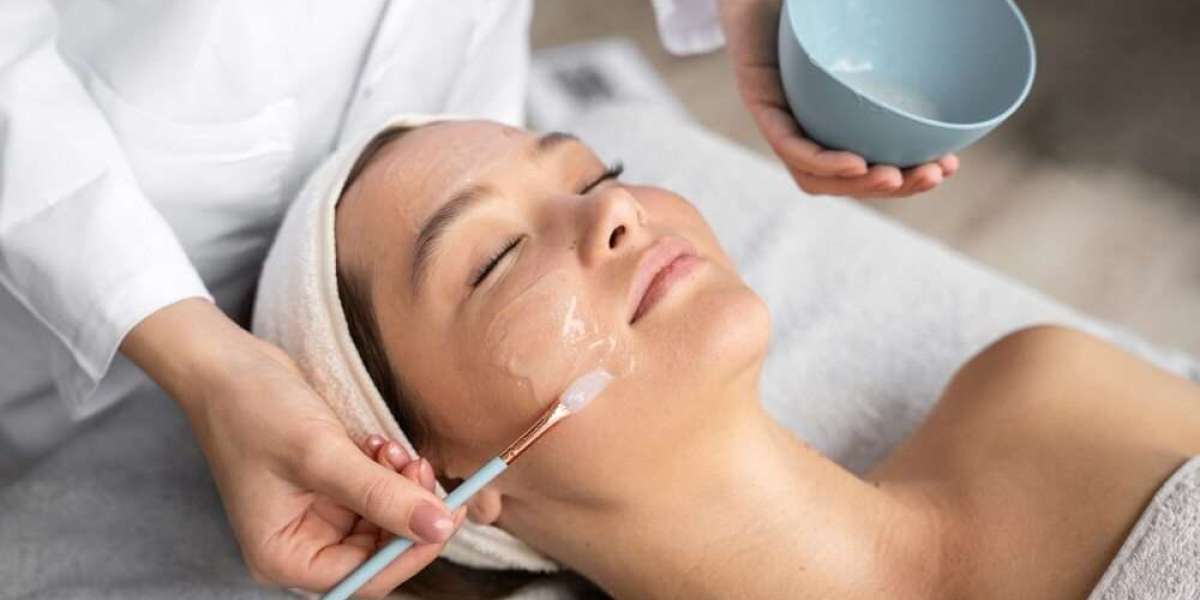 Chemical Peel Treatment: A Simple Way to Renew Your Skin