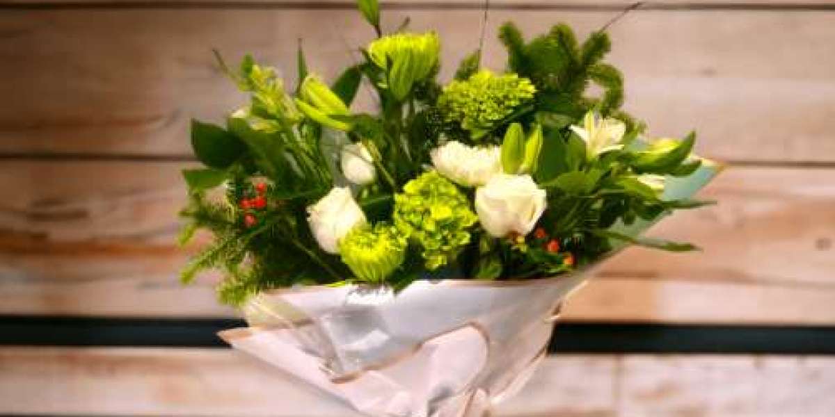 Choosing the Perfect Floral Arrangements for Your Special Day