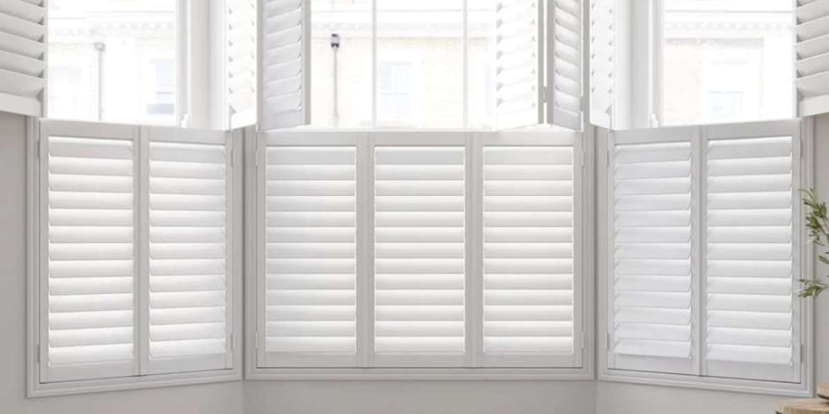 Plantation Shutter Creates Comfortable Interiors