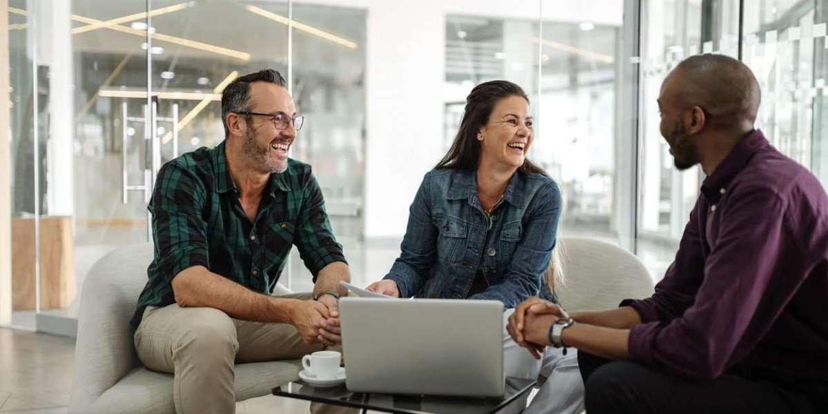 Why Your Workforce Needs an Intelligent Intranet Solution
