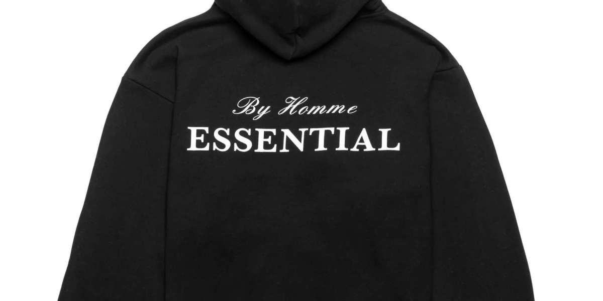 The Power of Essential Fashion: Why the Essentials Hoodie Leads the Trend