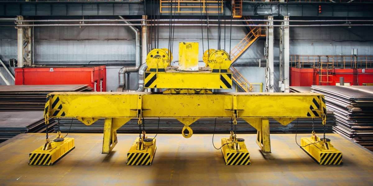 How Automated Warehouses Benefit from Specialized Lifting Devices