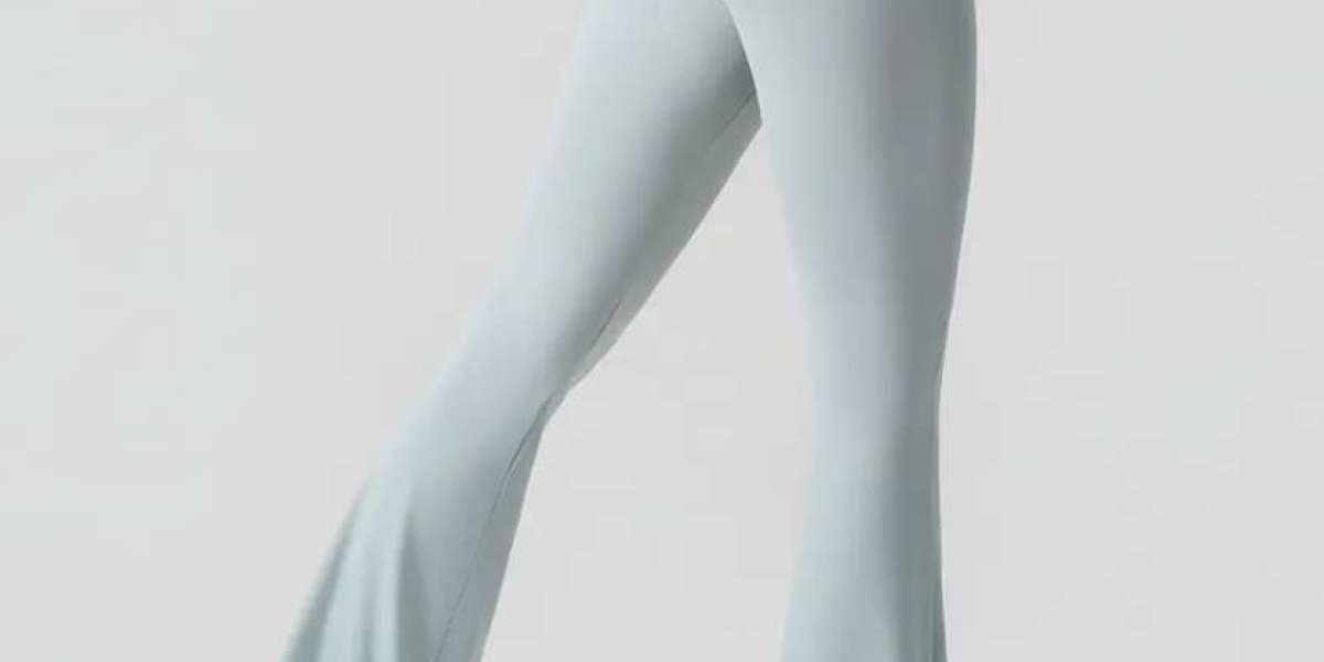 How Lightweight Yoga Sets Fit Different Exercise Environments