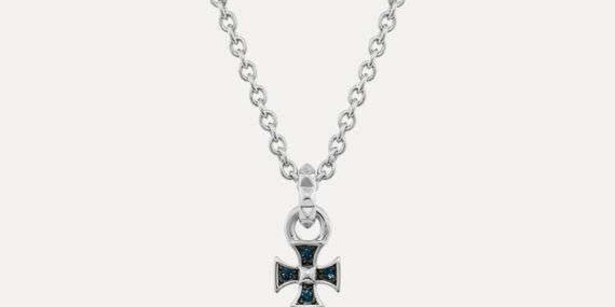 Discover Vivienne Westwood Necklace Styles Across the UK