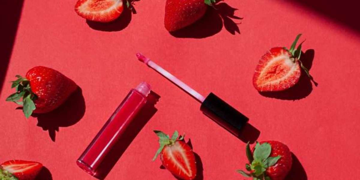 How Can Lip Gloss Keep Your Lips Soft And Smooth?