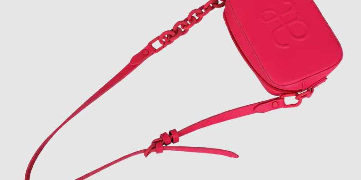 Travel Crossbody Bag for City Wandering