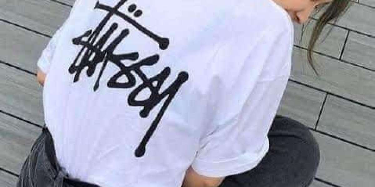 Stussy: Discover Bold Looks and Timeless Street Style